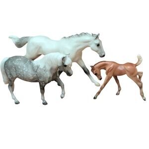Breyer Horse Bundle Set of 3